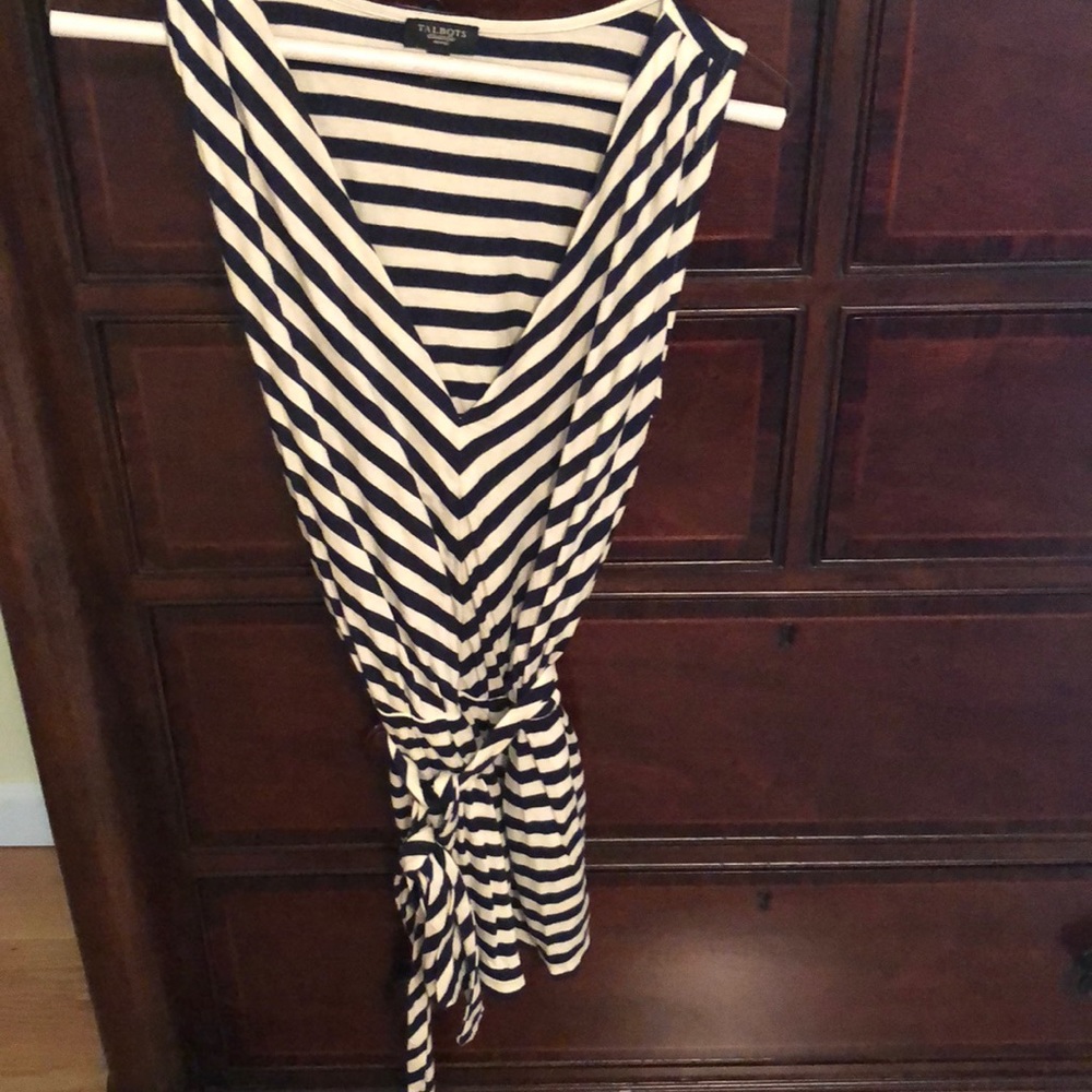 Sleeveless top